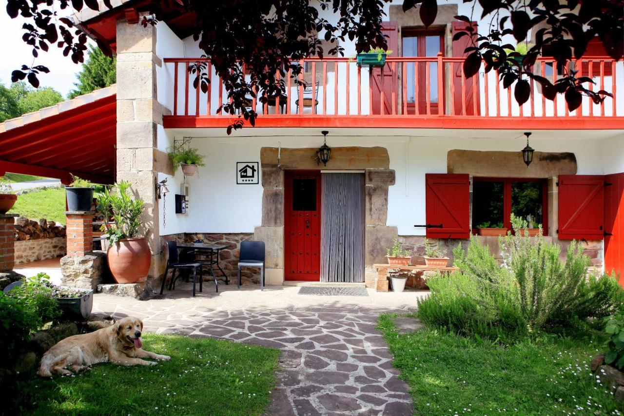 Casa Rural Malkornea Hostal Maya del Baztán Exterior foto